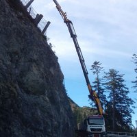 Lkw-Kran bei der Arbeit